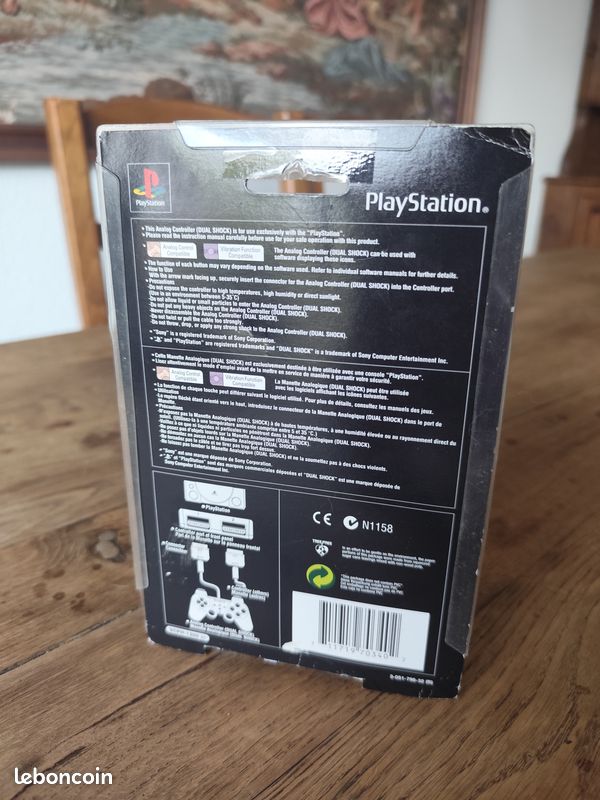 Manette ps1 crystal en boîte (image 3)
