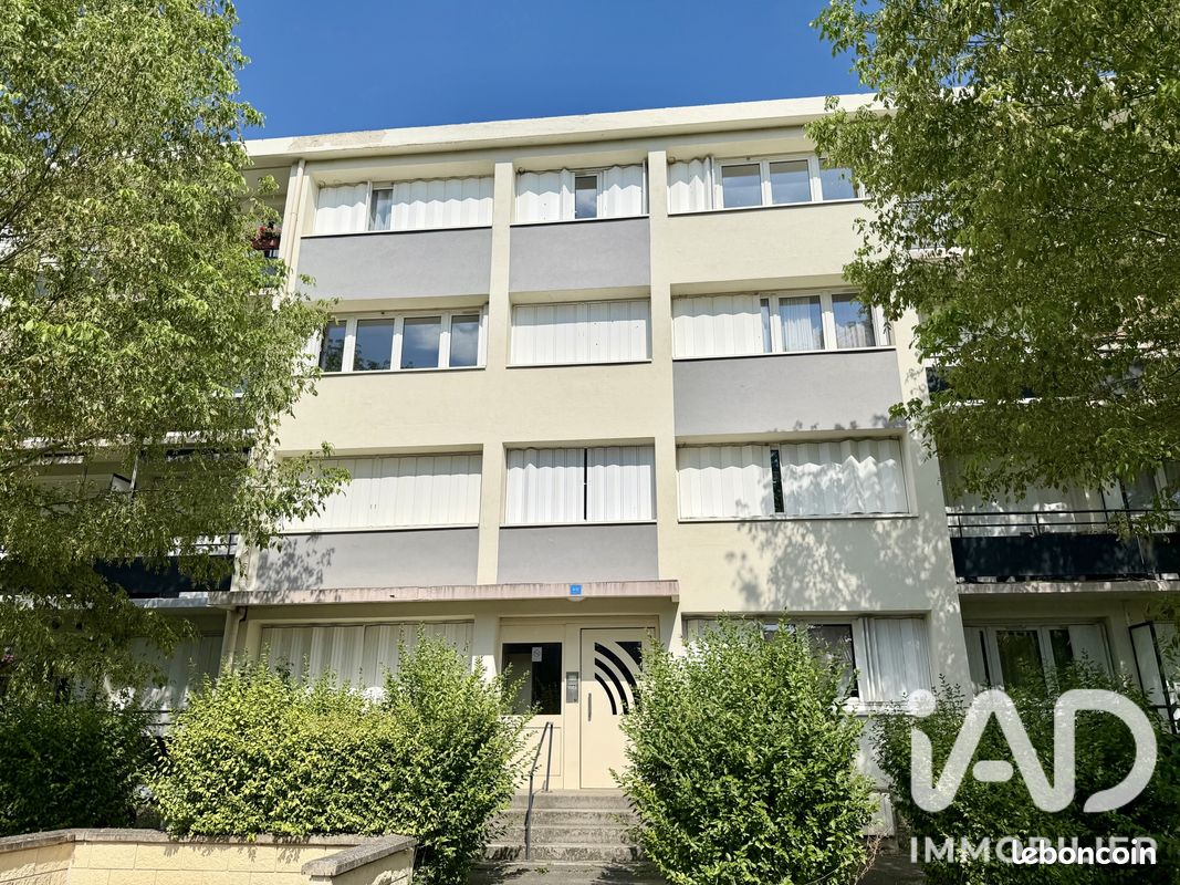 Appartement 3 pièces 55 m² · à Pont-Sainte-Maxence · 55 m² · 99 900 €