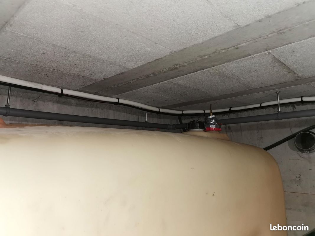 Cuve a fioul 2000l et 200 l de fioul domestique (image 3)