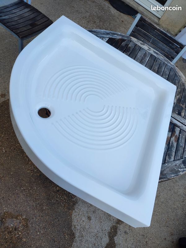 Receveur de douche semi-circulaire (image 1)