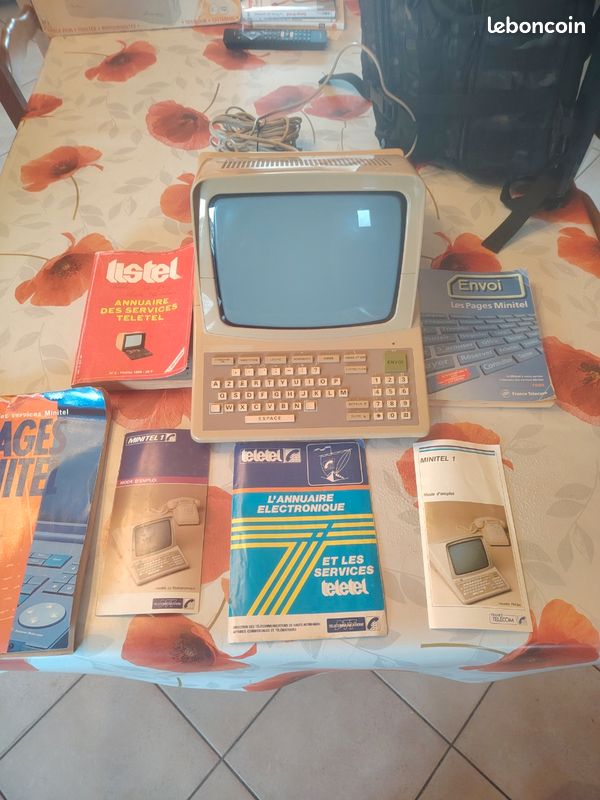 Minitel 1 la radiotechnique - Ordinateurs