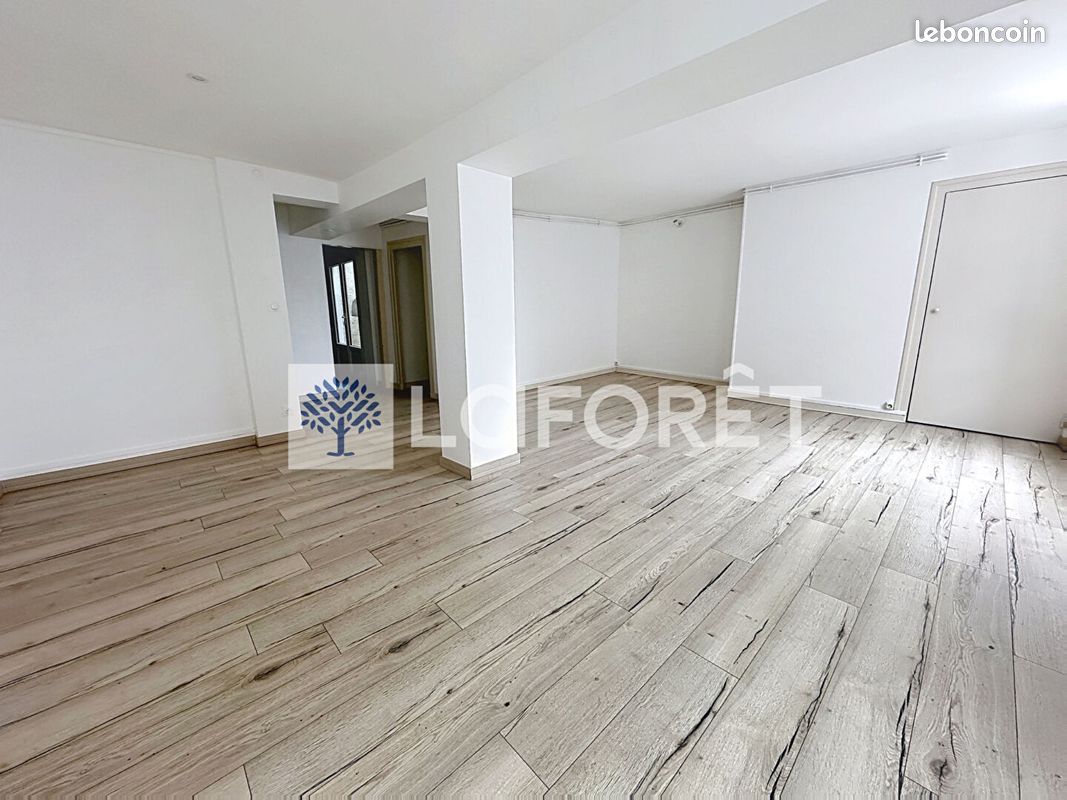 Appartement 5 pièces 95 m² · à Bressuire · 95 m² · 620 €/mois