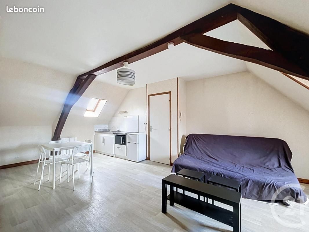 Appartement 1 pièce 25 m² · à Saint-Pourçain-sur-Sioule · 25 m² · 335 €/mois