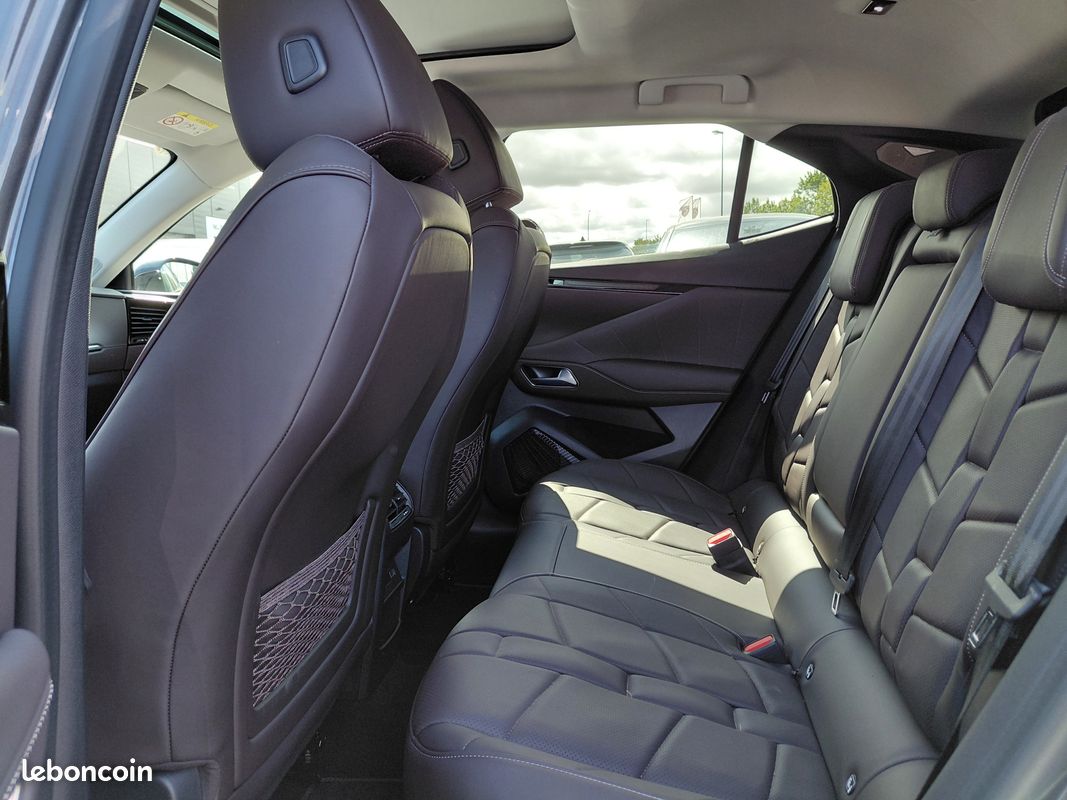 DS DS 4 Hybride 136 e-DCT6 Etoile - Cuir Nappa (image 13)