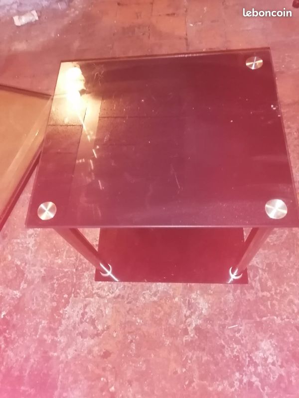 Table d'appoint (image 2)