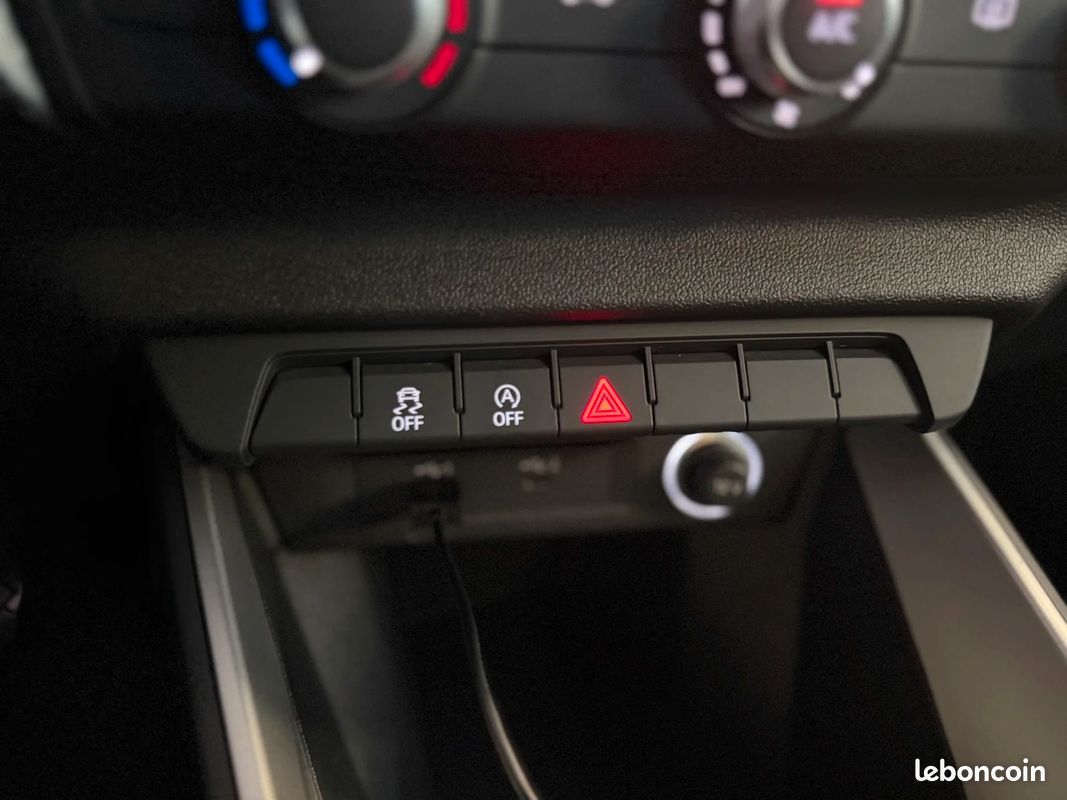 AUDI A1 SPORTBACK 25 TFSI 95 ch S tronic 7 Advanced / CARPLAY / SUIVI D'ENTRETIEN (image 18)