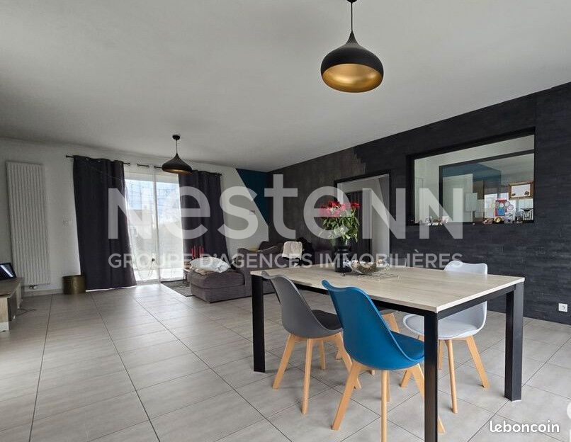 Maison 9 pièces 222 m² · à Sainte-Verge · 222 m² · 294 000 €