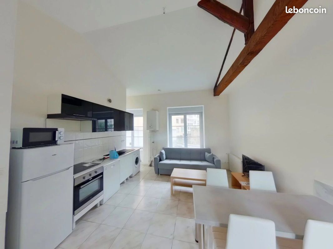 Appartement 3 pièces 57 m² · à Saint-Étienne · 57 m² · 490 €