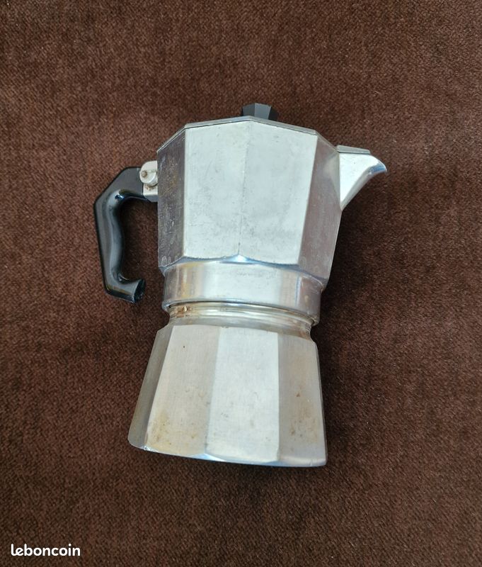 ANCIENNE CAFETIÈRE ITALIENNE 1 Tasse en Métal ALPU PUPPIENI Made In