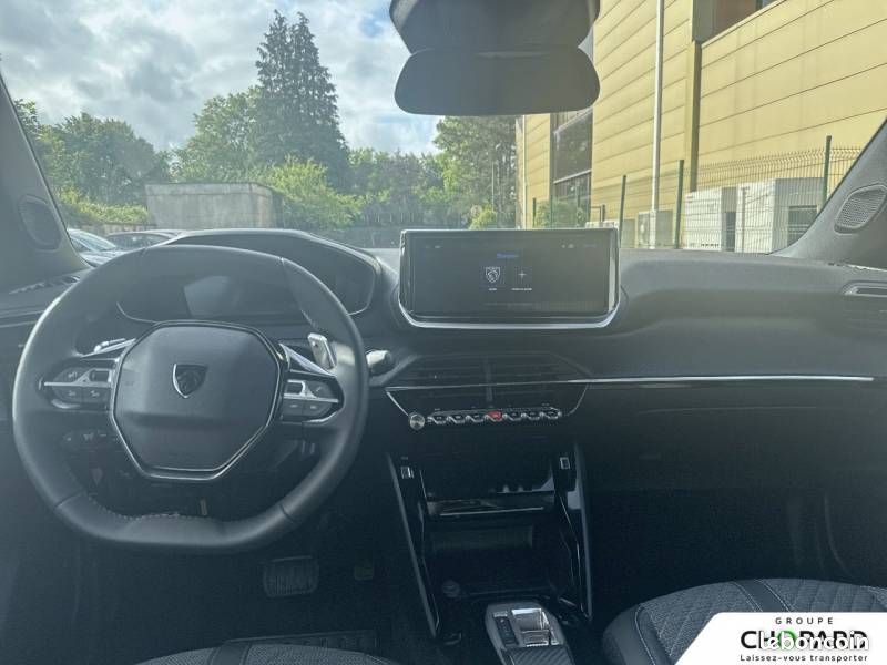 Peugeot 2008 Hybrid 145 e-DCS6 Allure (image 12)