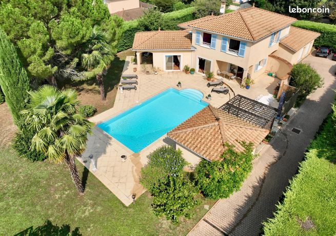 Maison 8 pièces 204 m²