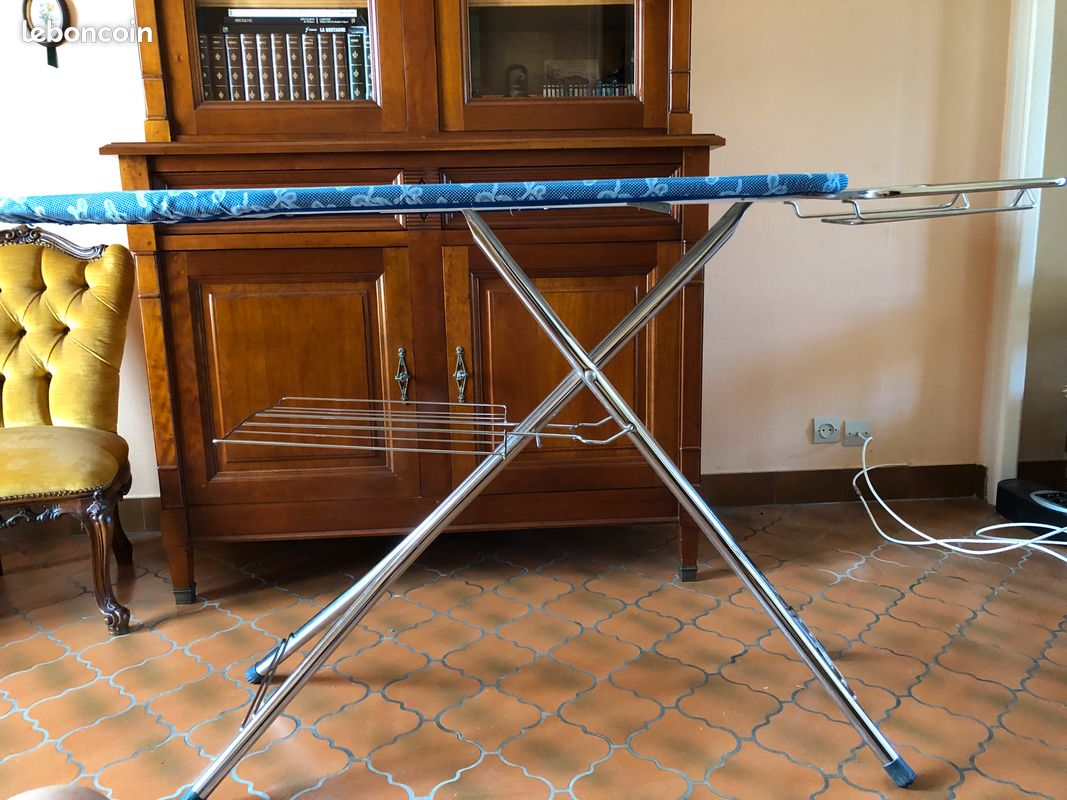 Table à repasser état neuf (image 1)