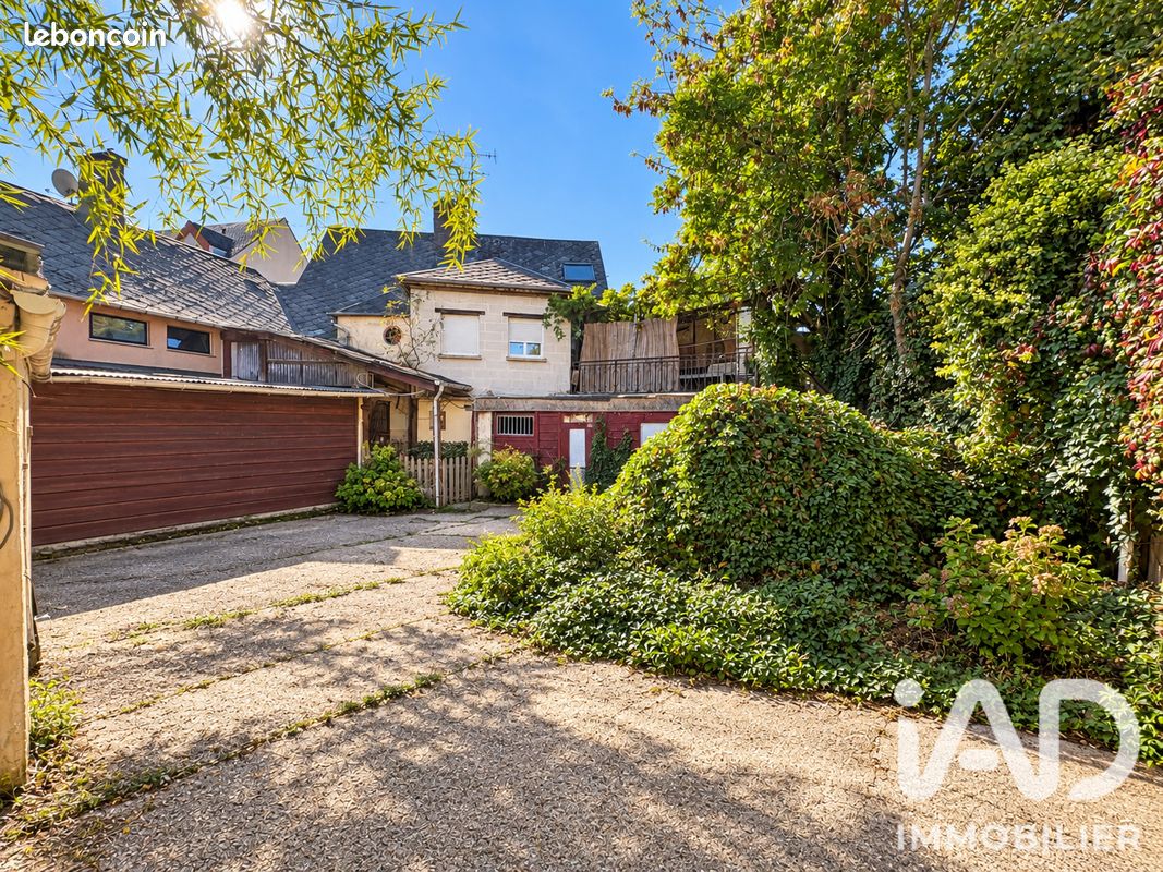 Immeuble 250 m² · à Méru · 250 m² · 235 000 €