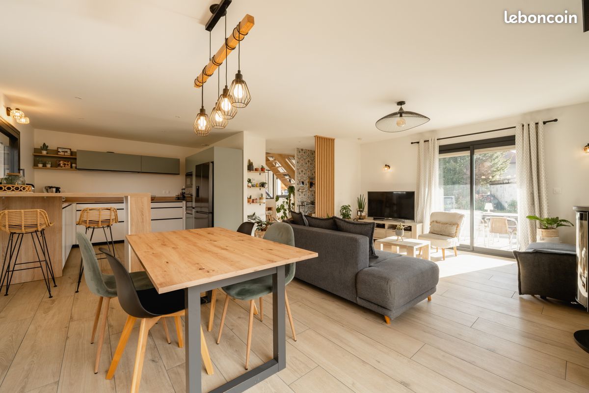 Maison 7 pièces 150 m² · à Chavanod · 150 m² · 699 000 €