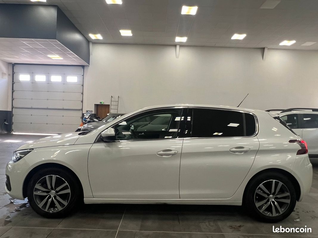 Peugeot 308 1.2 ptec 110 CV S&S ACTIVE BUSINESS / Financement possible (image 6)