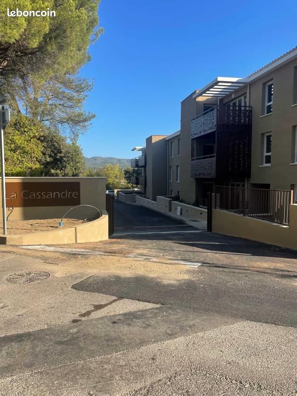 Appartement 3 pièces 74 m² · à Lambesc · 74 m² · 1 086 €/mois