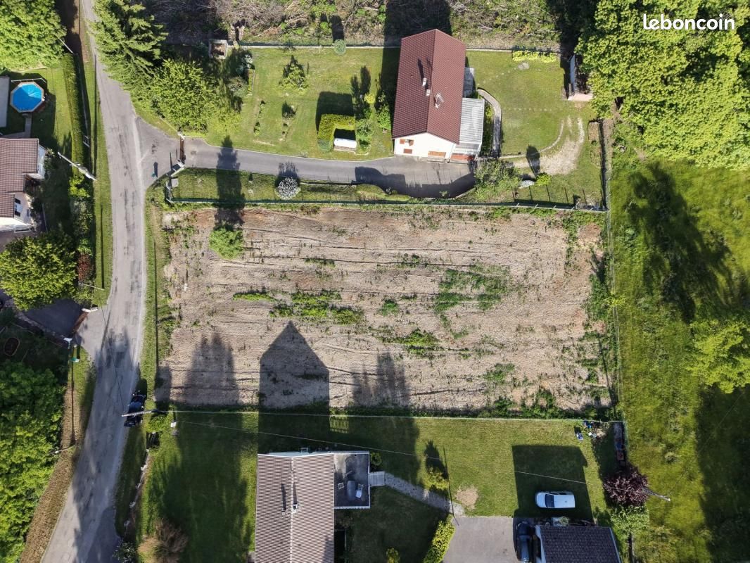 Terrain 700 m² Faverges De La Tour · à Faverges-de-la-Tour · 80 000 €