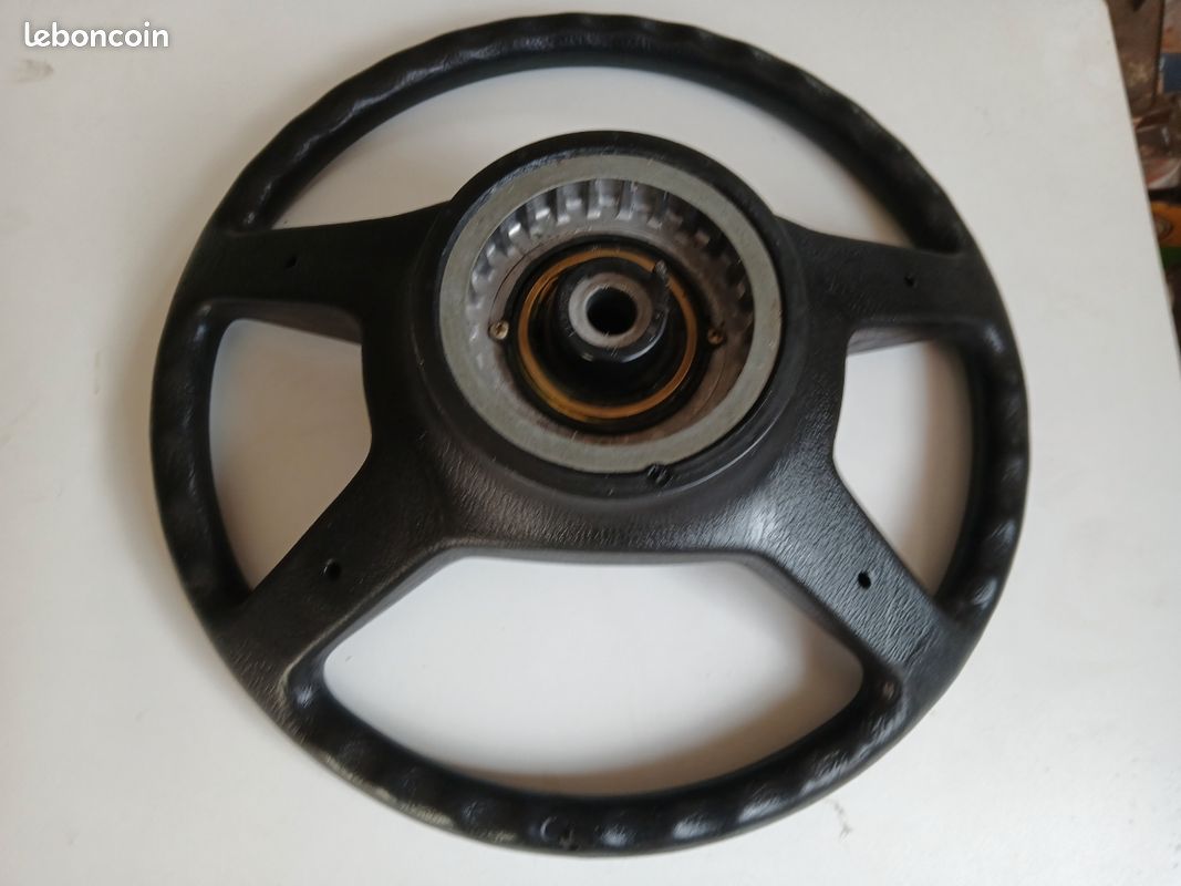 Volant BMW E30 (image 3)