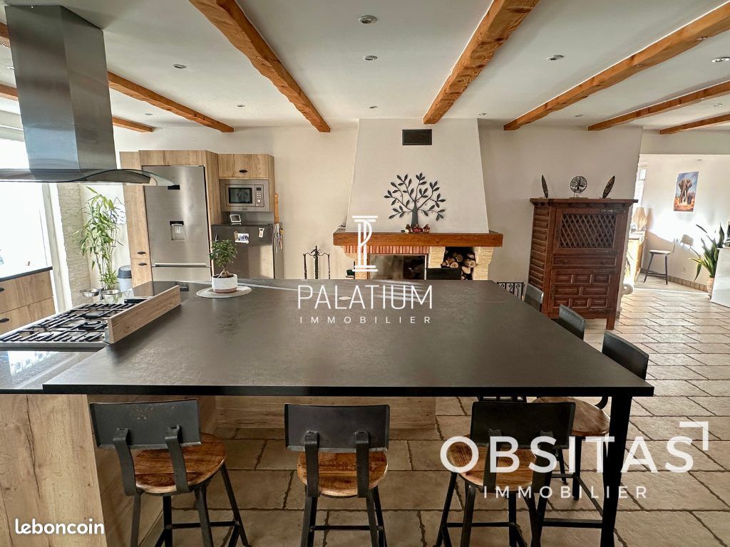 Appartement 7 pièces 115 m² · à Saint-Michel-l'Observatoire · 115 m² · 271 000 €
