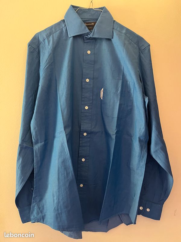 Chemise Pour Homme - Taille 40 - Occasion En Très Bon état - Modèle Classique