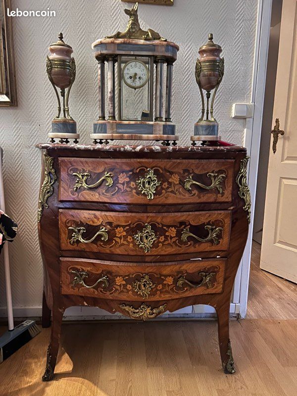 Meuble ancien (image 1)