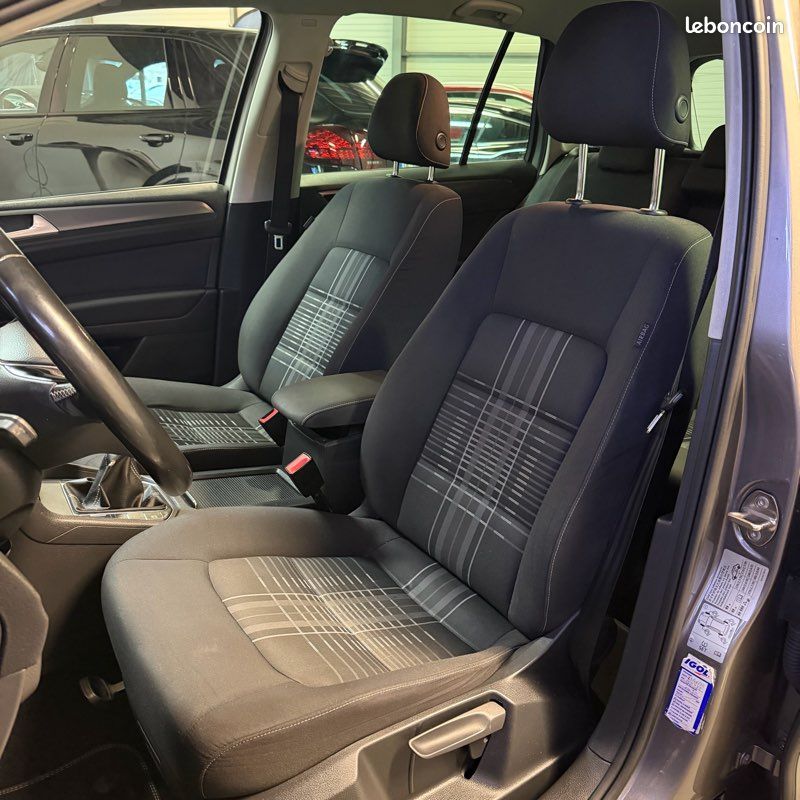 Volkswagen golf sportsvan 1.6 tdi 110ch bluemotion technology fap lounge (image 9)