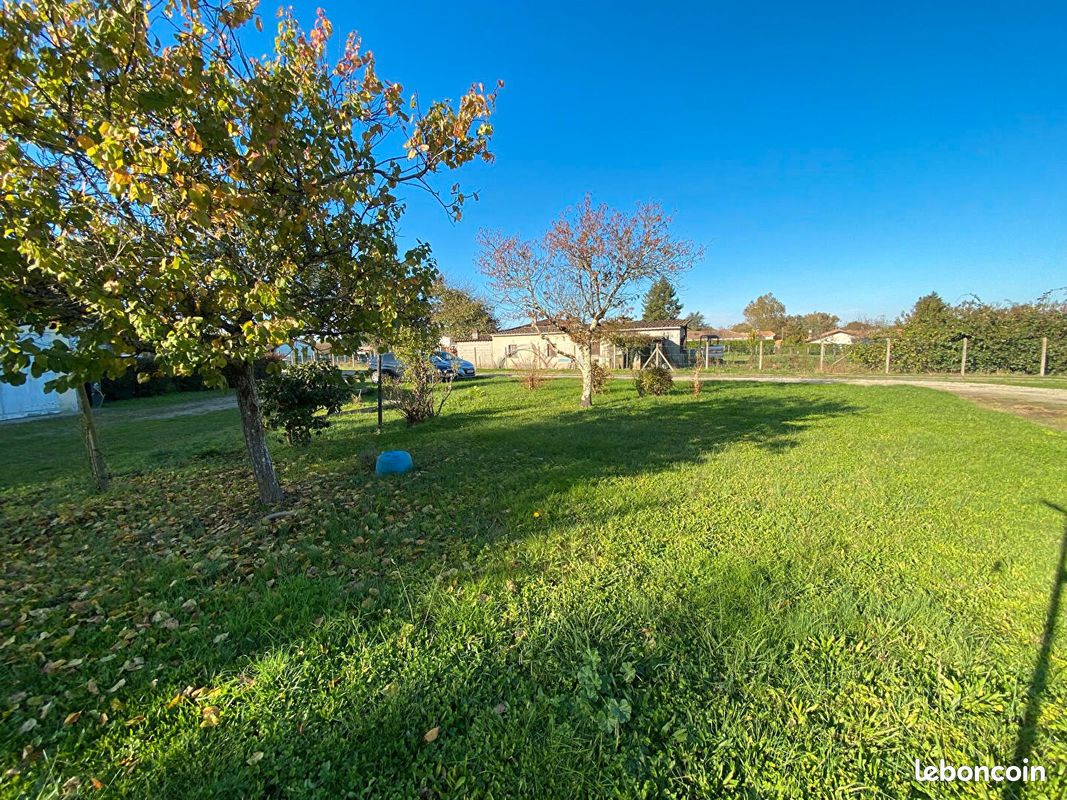 Terrain 506 m² · à Arveyres · 506 m² · 77 000 €