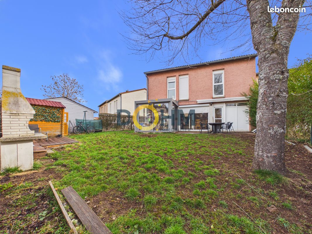 Maison 7 pièces 100 m² · à Allègre · 100 m² · 163 000 €