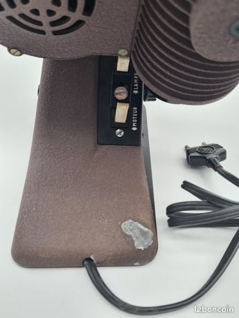ANCIEN PROJECTEUR FILMS 8 mm Emel EUR 49,99 - FR ANCIEN PROJECTEUR FILMS 8 mm Emel EUR 49,99 - FR