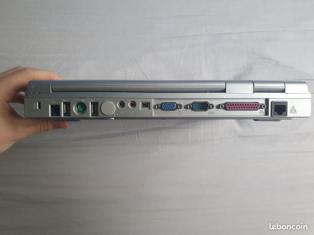 Laptop préconfiguré retrogaming Windows 98 MS-DOS Athlon XP-M - Ordinateurs