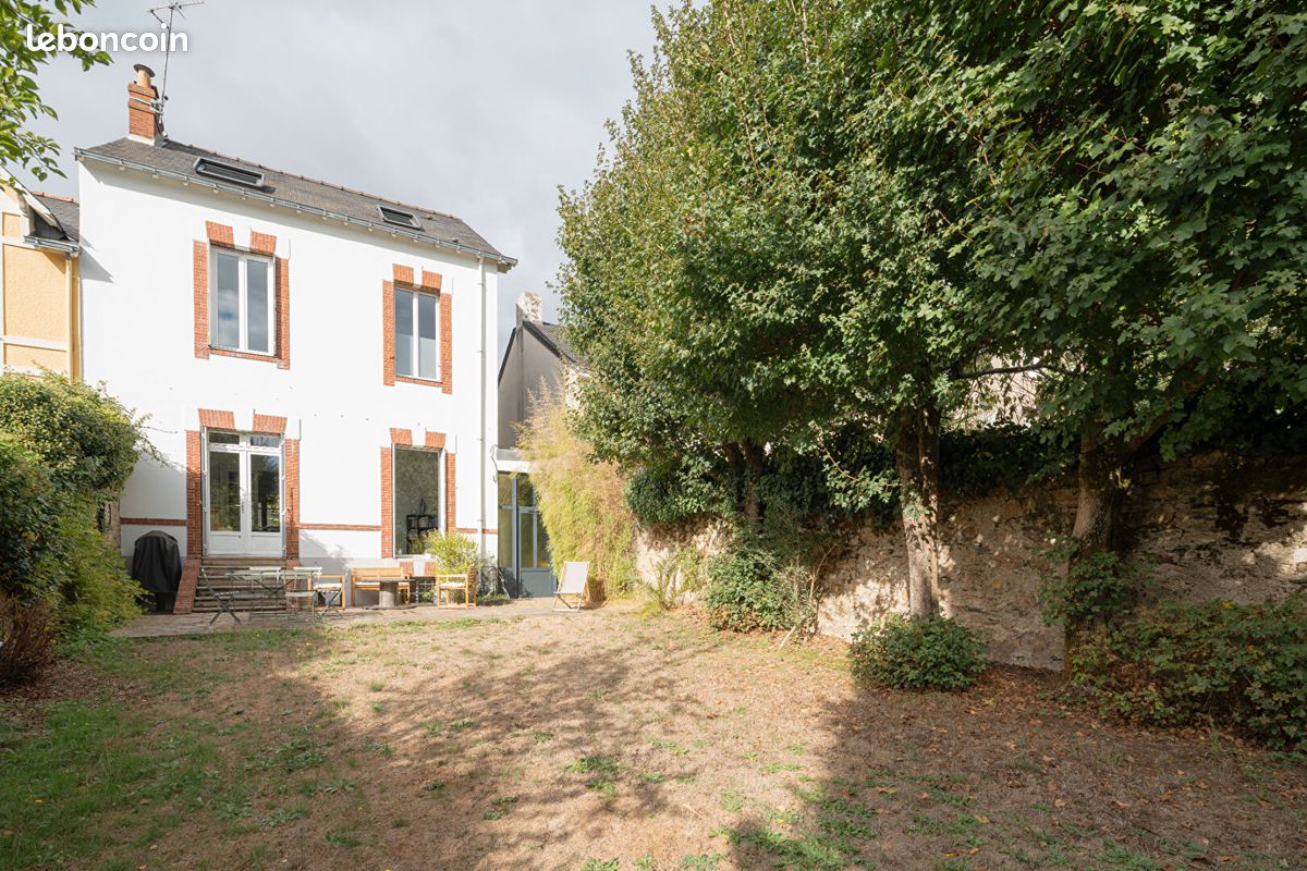Maison 8 pièces 177 m² · à Nantes · 177 m² · 838 000 €