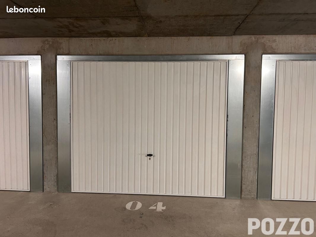 Parking 15 m² · à Donville-les-Bains · 15 m² · 102 €
