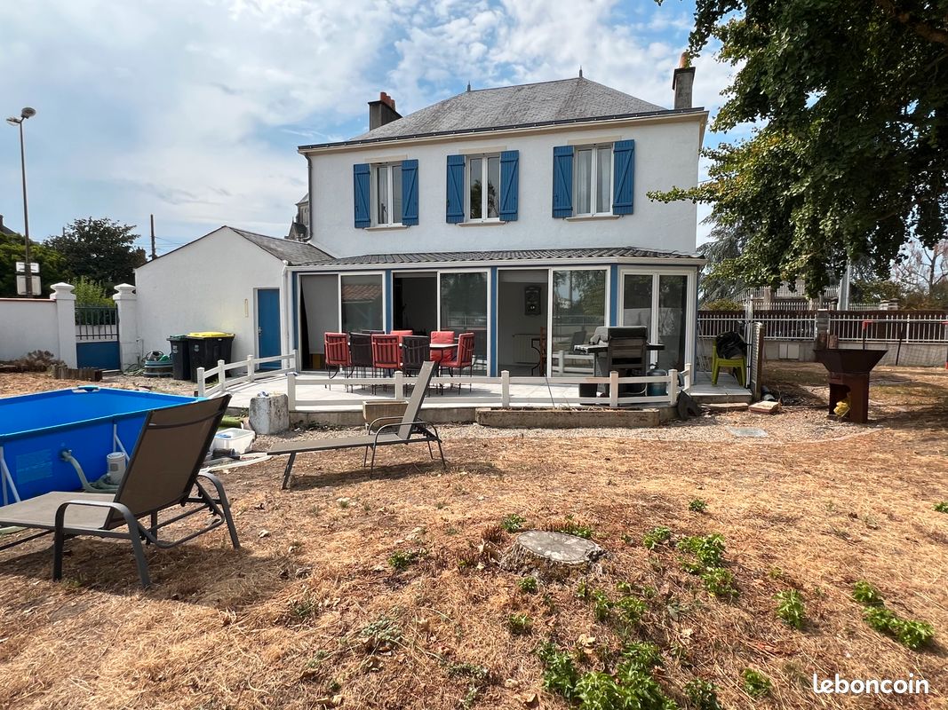 Maison 8 pièces 161 m² · à La Planche · 161 m² · 315 750 €