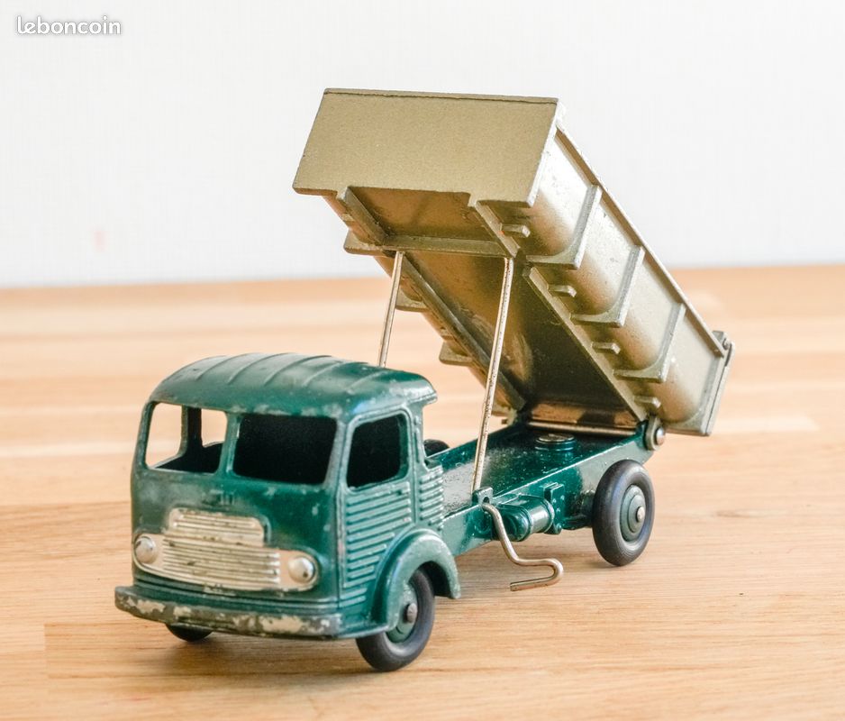 MINIATURE DINKY TOYS MECCANO FRANCE CAMION SIMCA CARGO A