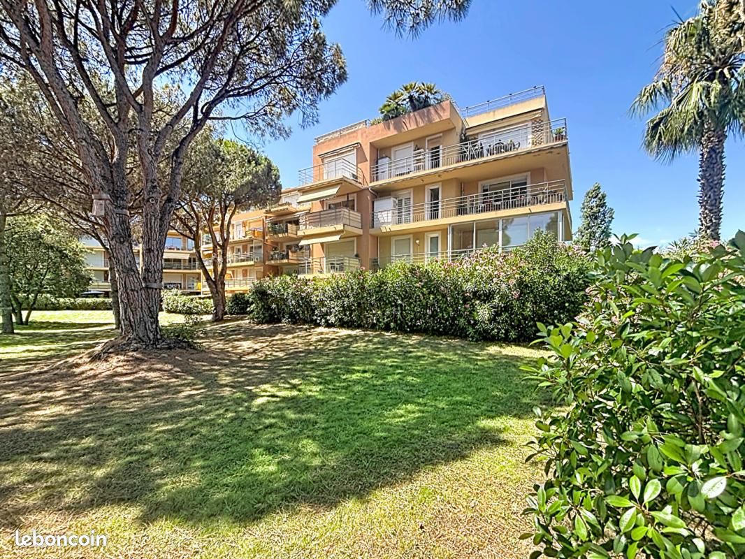 Appartement 3 pièces 77 m² · à Fréjus · 77 m² · 367 000 €