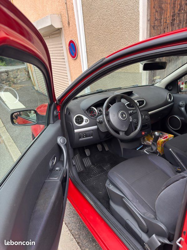 Clio 3 (image 2)