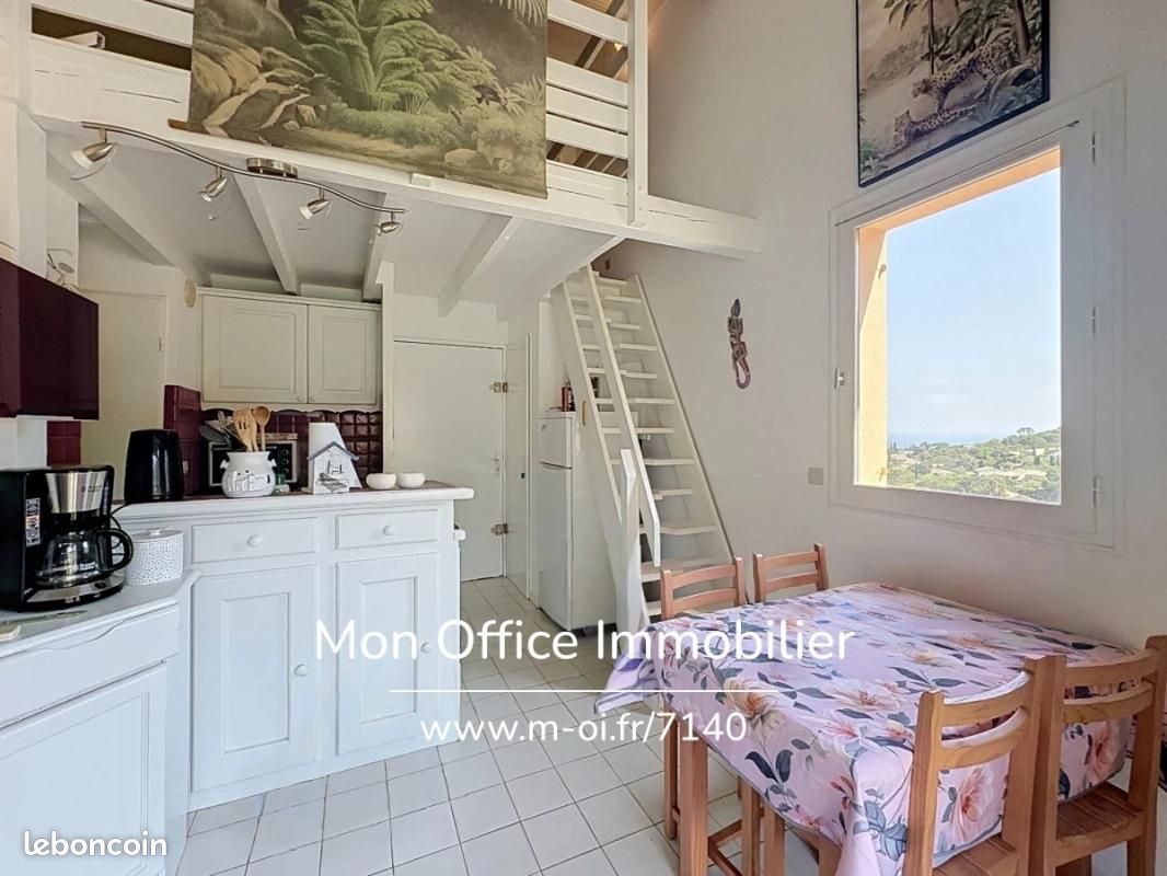 Appartement 3 pièces 42 m² · à Cavalaire-sur-Mer · 42 m² · 275 000 €