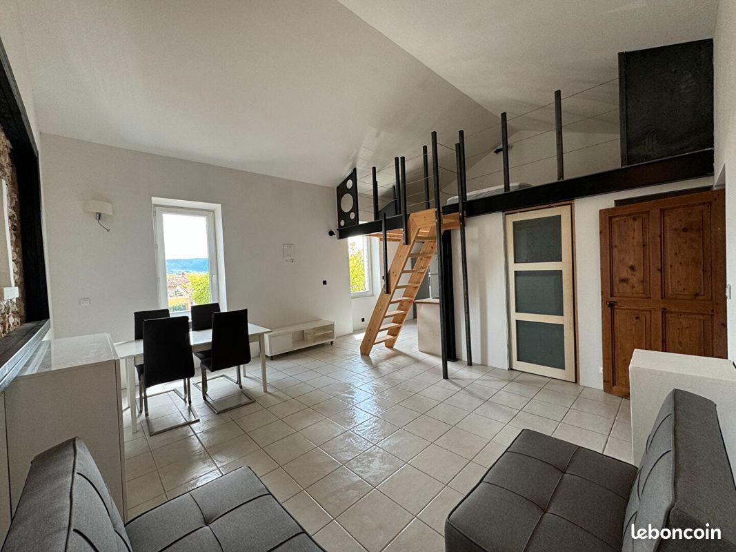 Appartement 2 pièces 44 m² · à Roussillon · 44 m² · 680 €/mois