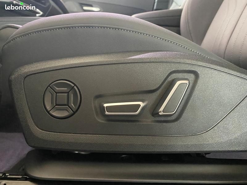 Audi Q3 1.5 e-hybrid 272ch S line S tronic 6 (image 15)