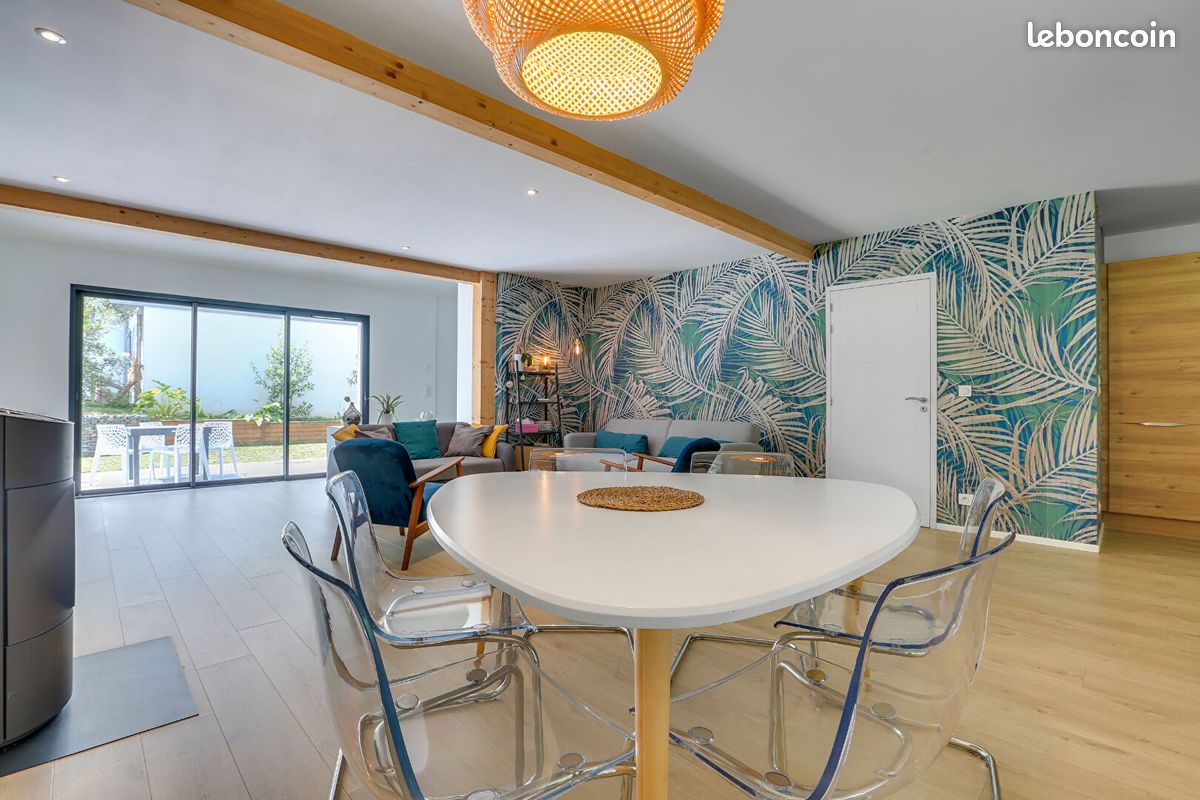 Propriété 8 pièces 198 m² - Bassussarry 64200 (image principale 4)