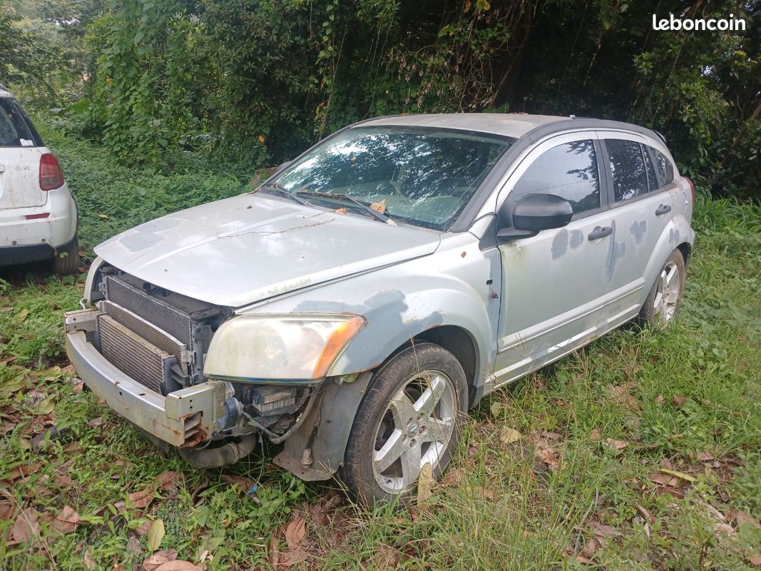 Dodge caliber (image 1)