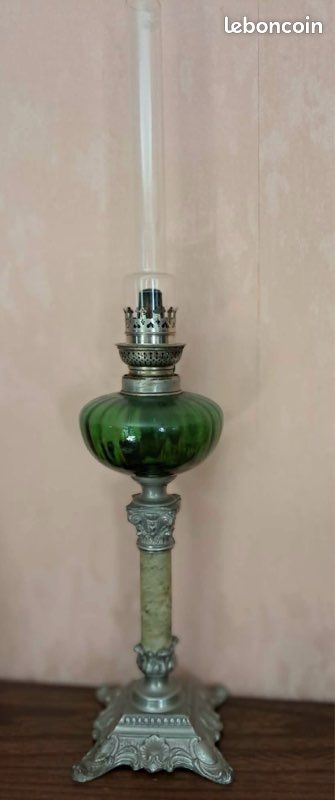 Lampe à huile ancienne (image 1)