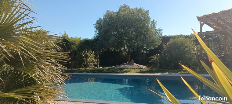 Maison de plain pied 162 m2 6 pièces , 2500m2 terrain