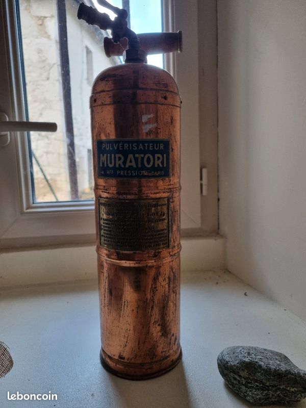 Pulvérisateur muratori ancien en cuivre (image 2)