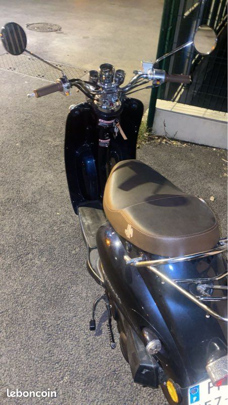 Scooter 50cc type vespa (image 2)