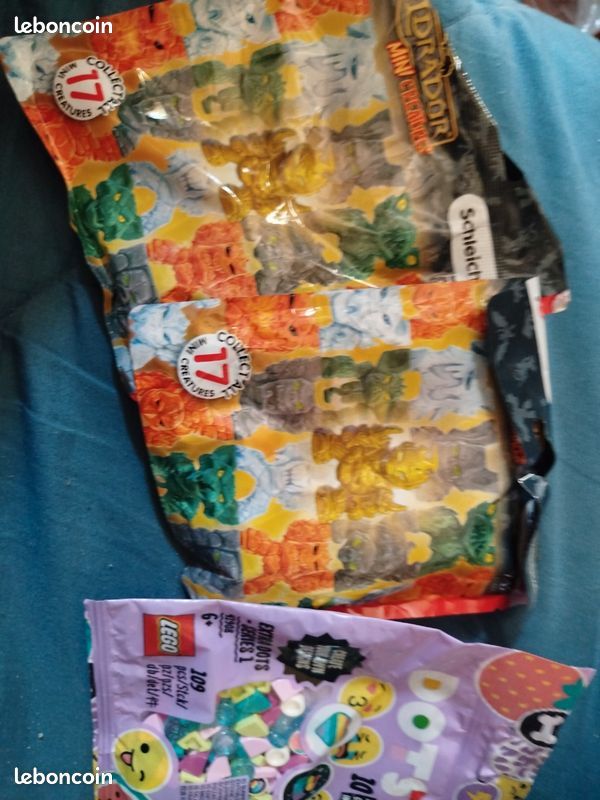 Lot 2 sachets mini créatures eldrador schleich et un dots smiley (image 1)