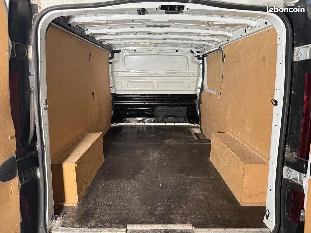 Renault Trafic Vu FOURGON 1.6 DCI 120 1T2 L1H1 ENERGY CONFORT (image 19)
