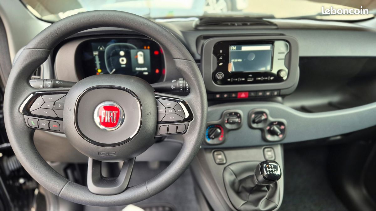 Fiat PANDA 1.0 70CH BSG S&S ICONE (image 8)