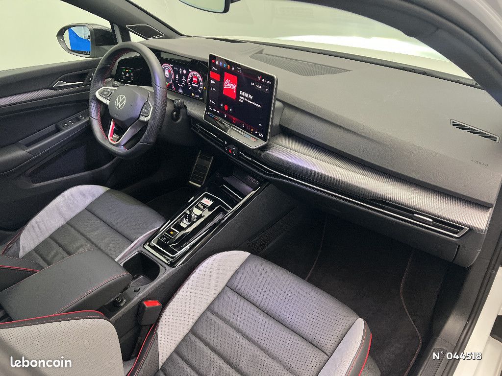 Volkswagen Golf 2,0 TSI GTI Clubsport DSG7 + Garantie 5 Ans ou 100000 KLMS + TOIT OUVRANT (image 10)