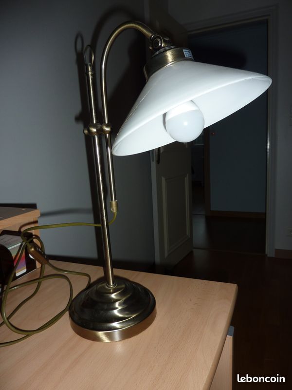 Lampe de bureau (image 1)
